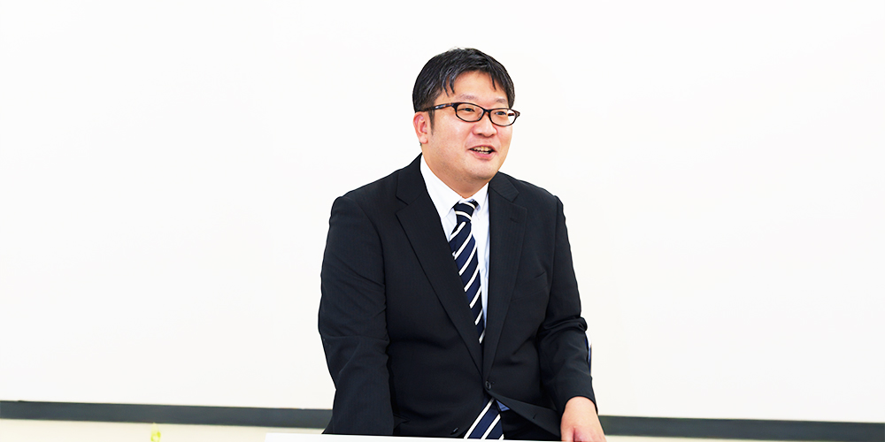 あやめ薬局には“強みを持つ薬剤師”になるための成長環境がある